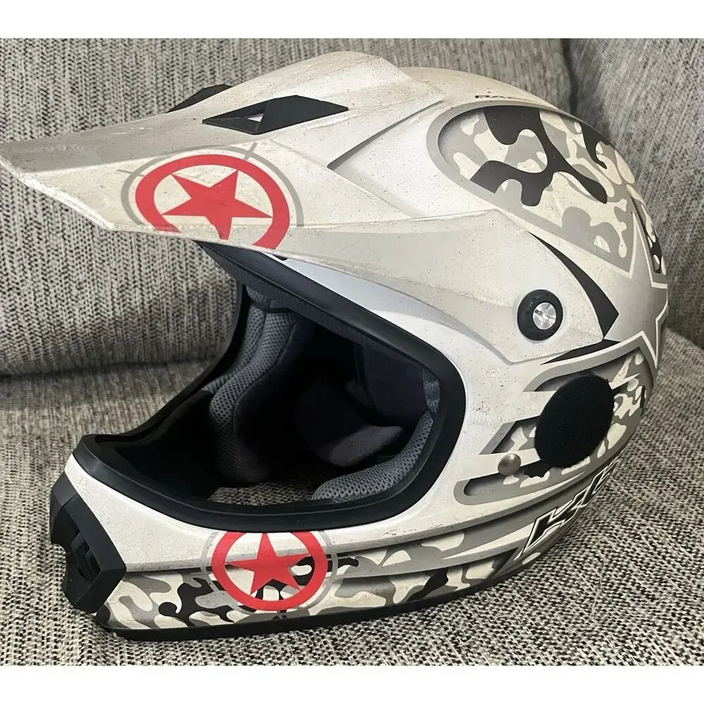KBC Moto X Combat Offroad Helmet Medium White Camo Red Star WP76-6731M MX ATV